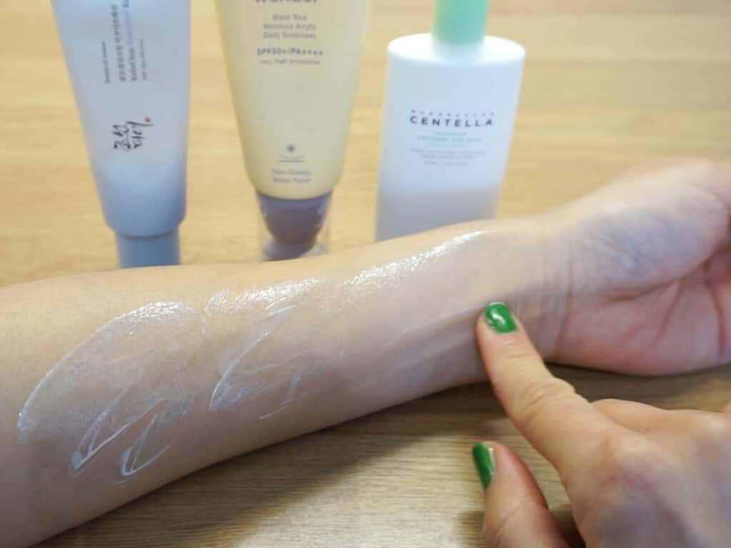 SKIN1004 Tea-trica Soothing Sun Milk_1600x1200